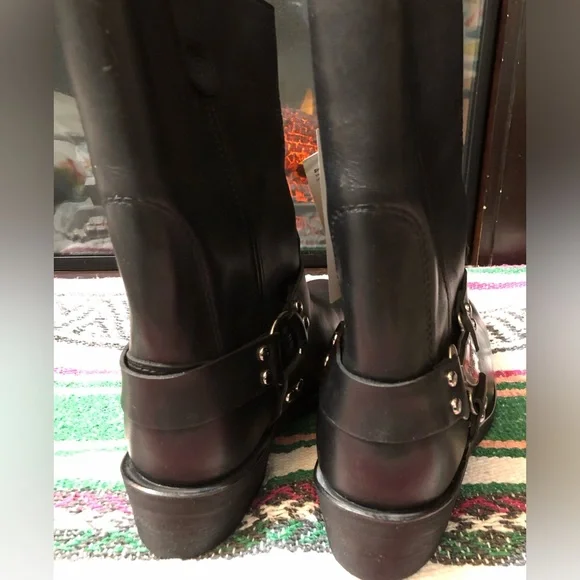 RED - WINGS 🪽BOOTS - Picture 11 of 16